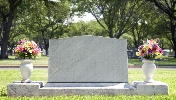 How To Choose A Headstone: Things To Consider